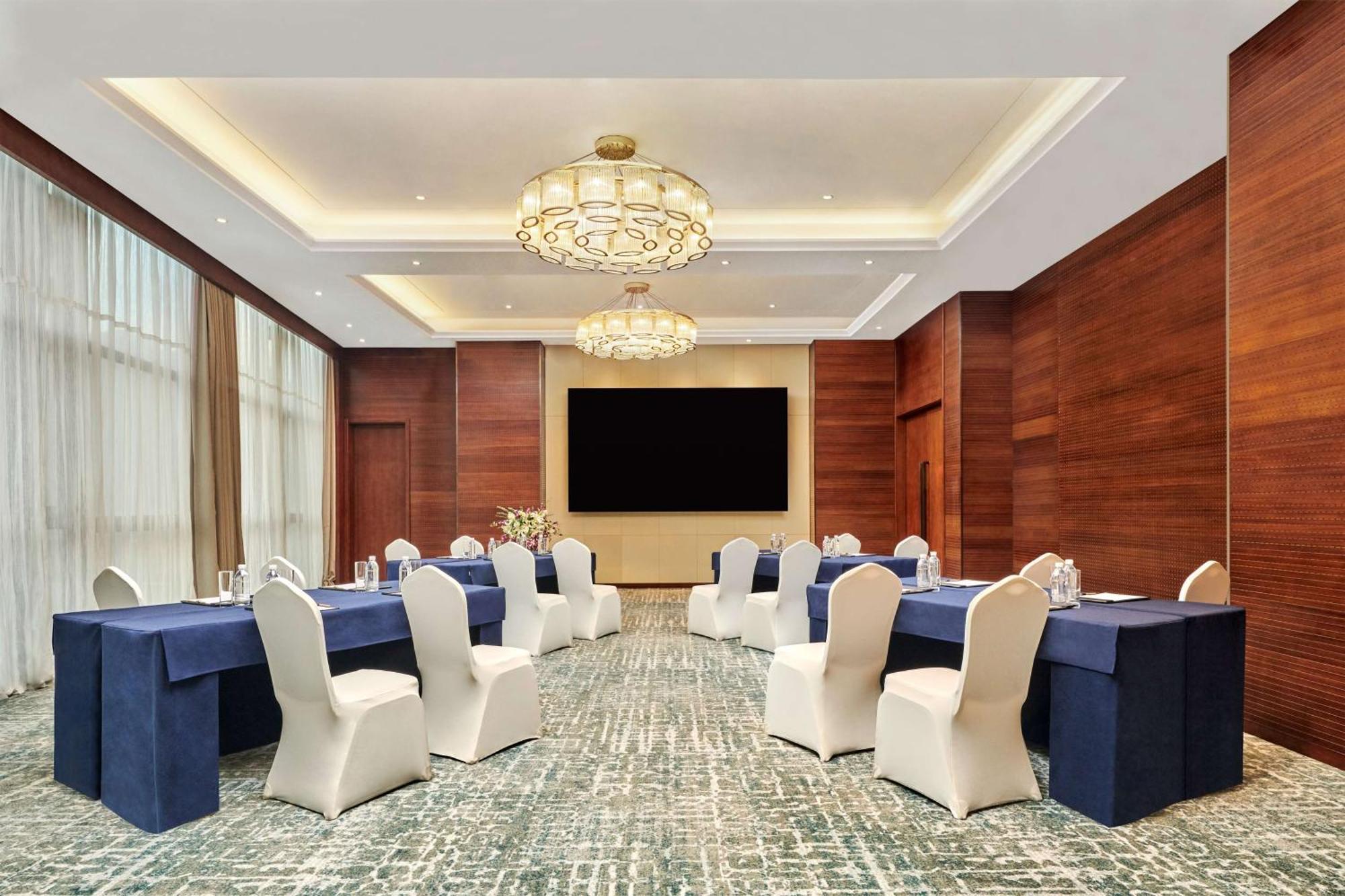 Hilton Garden Inn Wuhan Hankou Kültér fotó